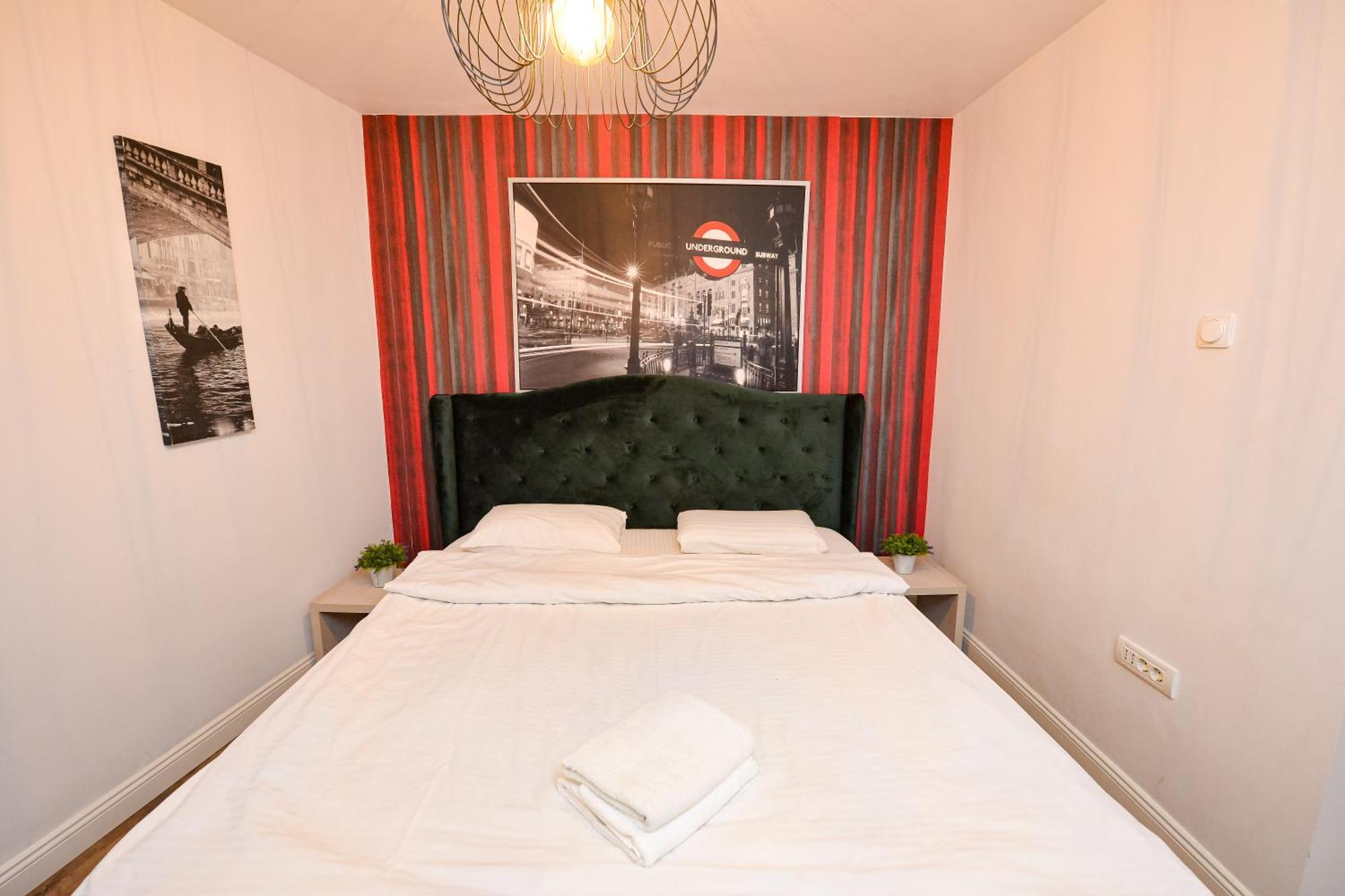 Ideal Accommodation Old Centre Bucarest Esterno foto