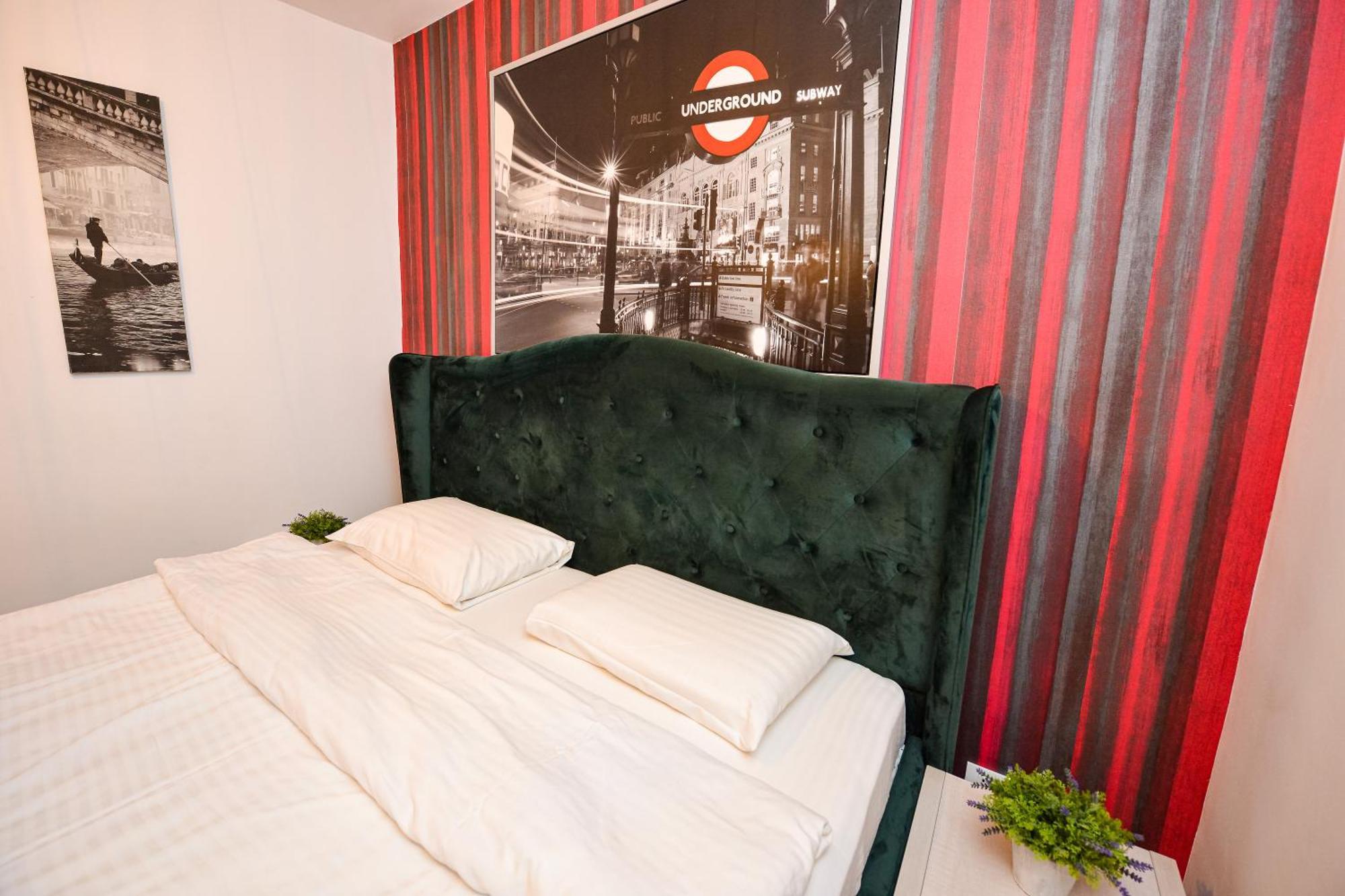 Ideal Accommodation Old Centre Bucarest Esterno foto