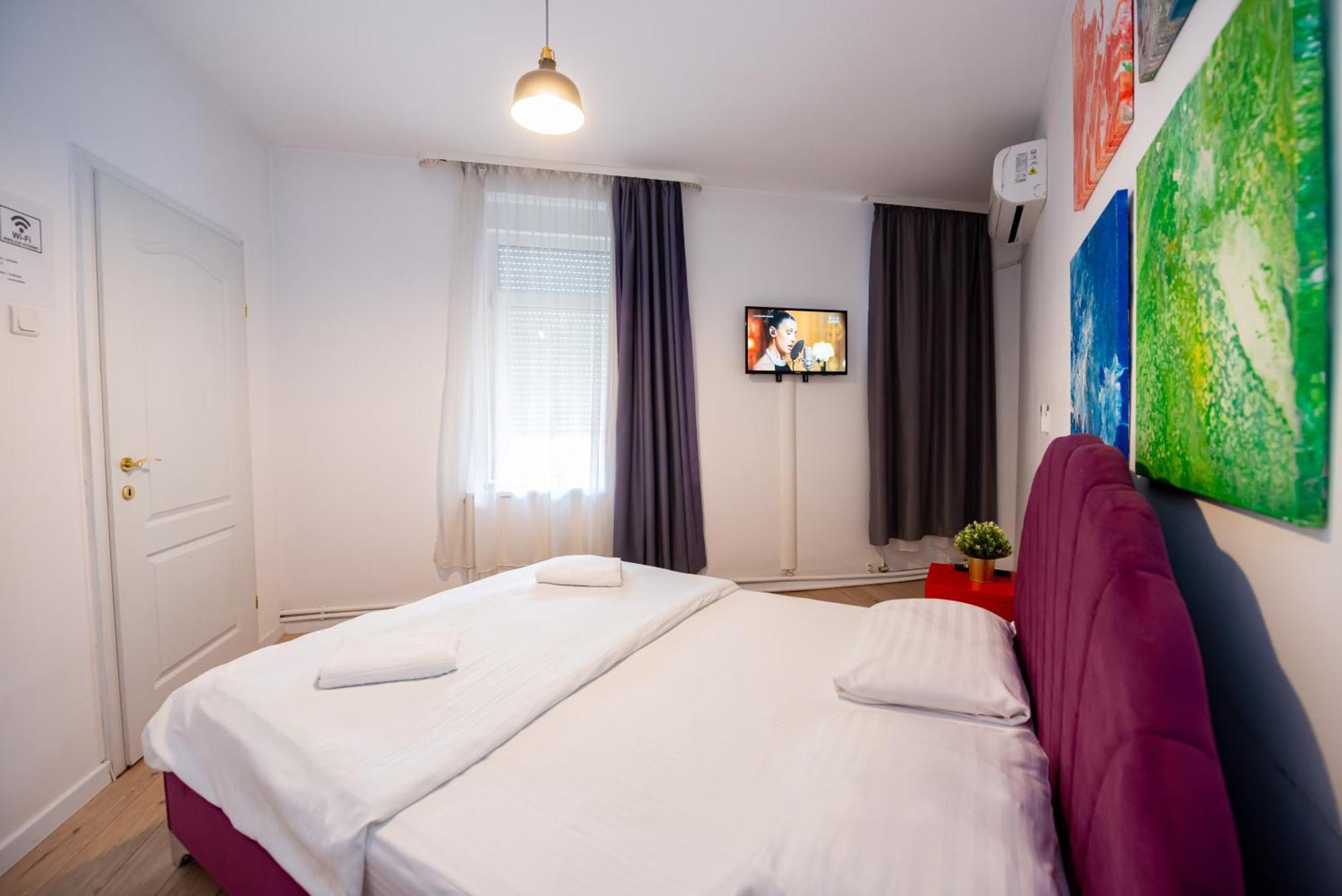 Ideal Accommodation Old Centre Bucarest Esterno foto