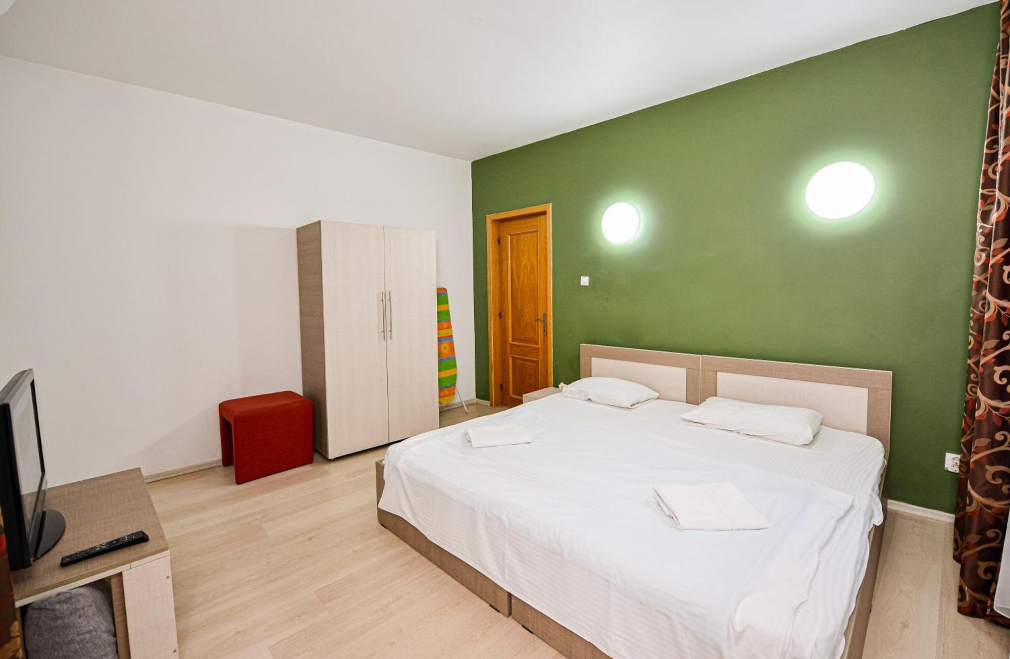 Ideal Accommodation Old Centre Bucarest Esterno foto