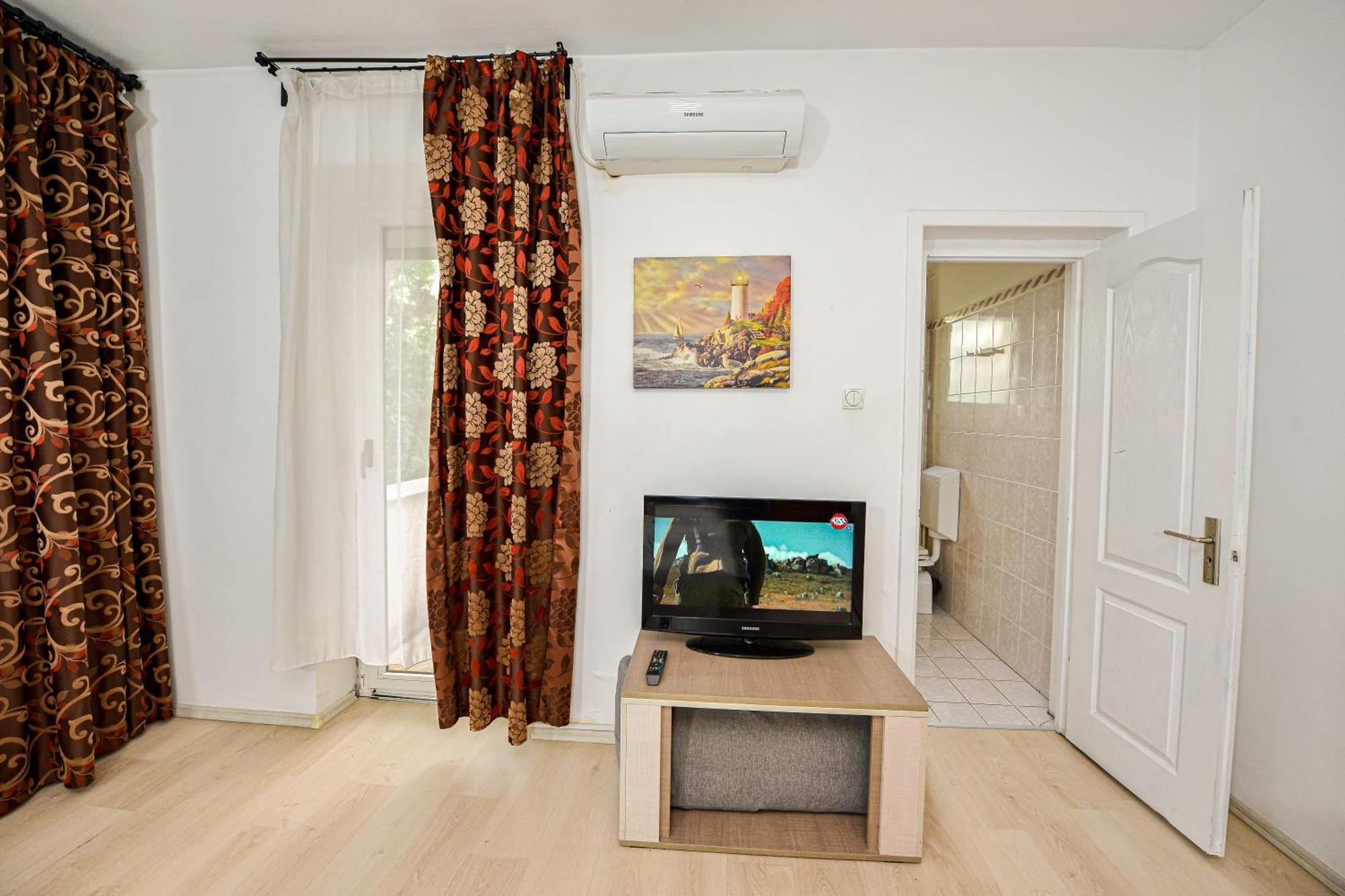 Ideal Accommodation Old Centre Bucarest Esterno foto
