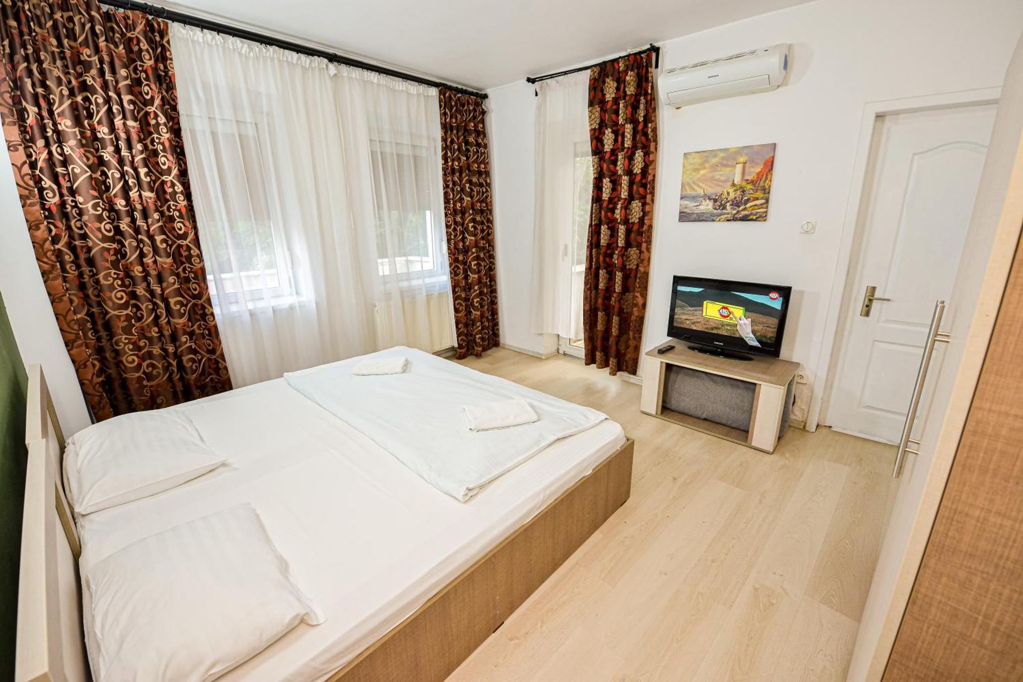 Ideal Accommodation Old Centre Bucarest Esterno foto